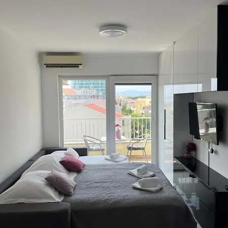 Bellissima By The Sea Apartment Makarska