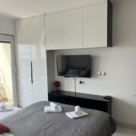 Apartment Bellissima By The Sea